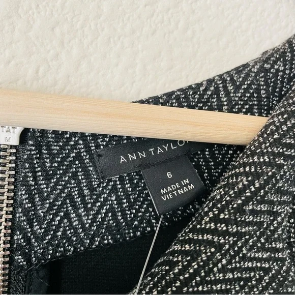 NWT Ann Taylor SIZE 6 gray tweed sheath dress - Picture 2 of 6